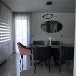 Reina Del Cielo Luxury *