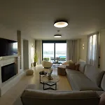 Reina Del Cielo Luxury * Pírgos