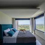 Reina Del Cielo Luxury Villa *