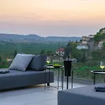 Reina Del Cielo Luxury Villa