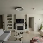 Reina Del Cielo Luxury Villa Pírgos