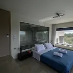 Reina Del Cielo Luxury Villa Pírgos