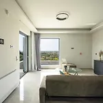 Reina Del Cielo Luxury