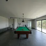 Reina Del Cielo Luxury Villa Pírgos