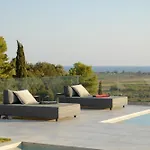 Reina Del Cielo Luxury Villa