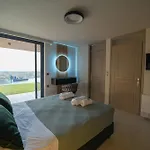 Reina Del Cielo Luxury
