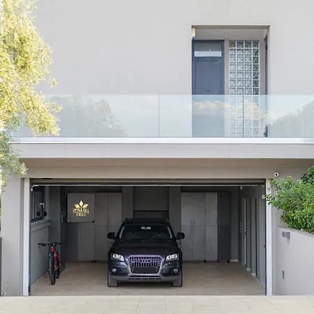 Reina Del Cielo Luxury