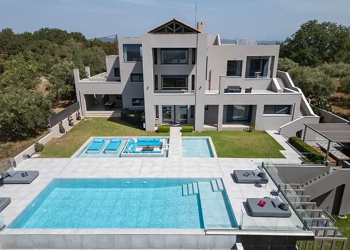 Вилла Reina Del Cielo Luxury Пиргос