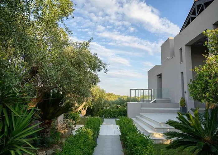 Reina Del Cielo Luxury *